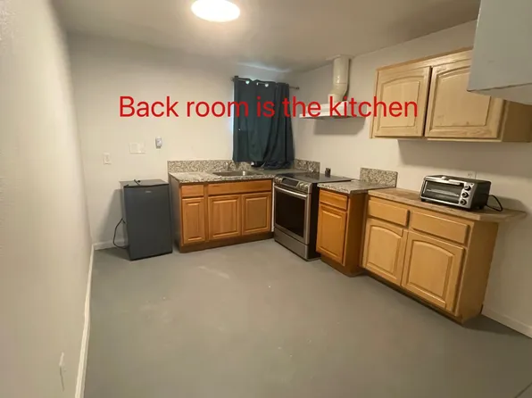 1108 W Lansing Way, Fresno, CA 93705