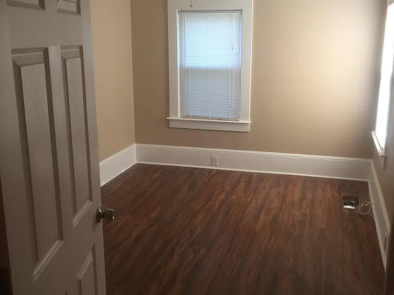 415 Cedar Ave SW — Photo 13