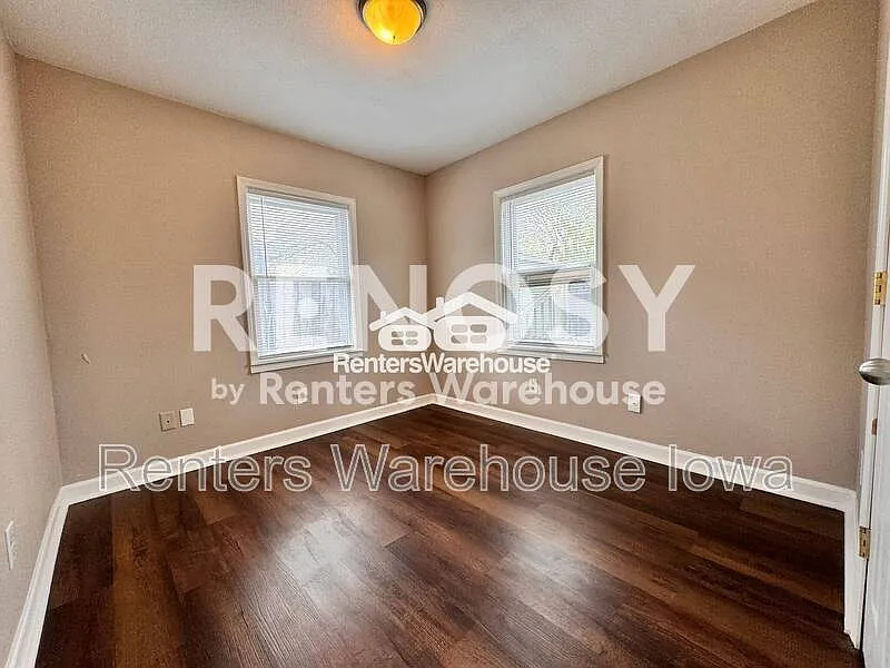 35 Hillside Ave