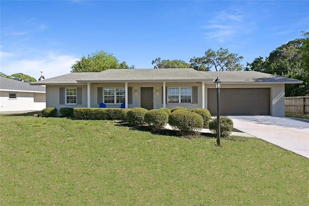 3 bed, 2.0 bath, 1673 sqft, $2,950 — Photo 1