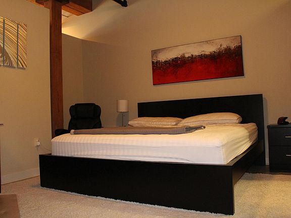 4th image of 712 Broadway Blvd #507