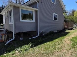 207 S Worcester St, Norton, MA 02766