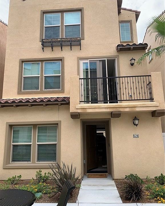 1st image of 528 S Harbor Blvd