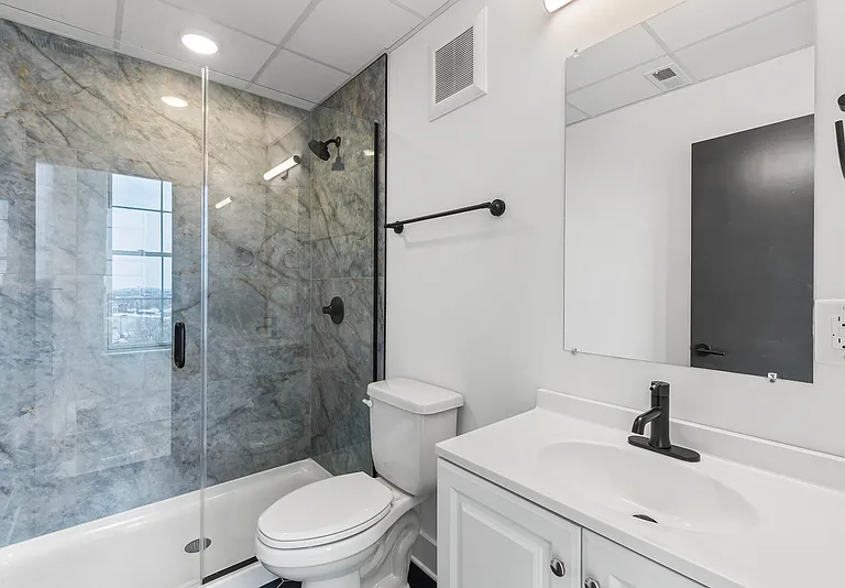 943 Washington Ave #501 — Photo 8