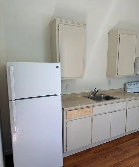 421 14th St — Photo 3
