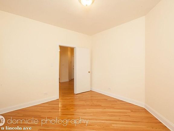 3rd image of 2510 N Lincoln Ave #814