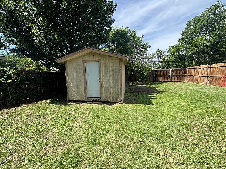 1815 Leath St — Photo 19