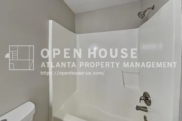 2920 Summit Point Ct — Photo 18