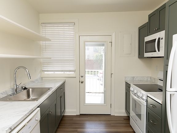 5th image of 1907 Capers Ave