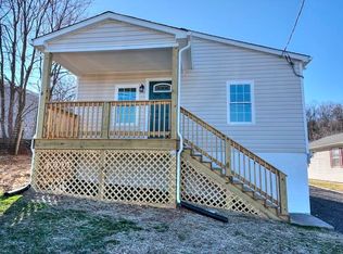 56 Breezewood Dr, Staunton, VA 24401