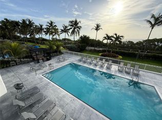 4301 Collins Ave APT 208, Miami Beach, FL 33140