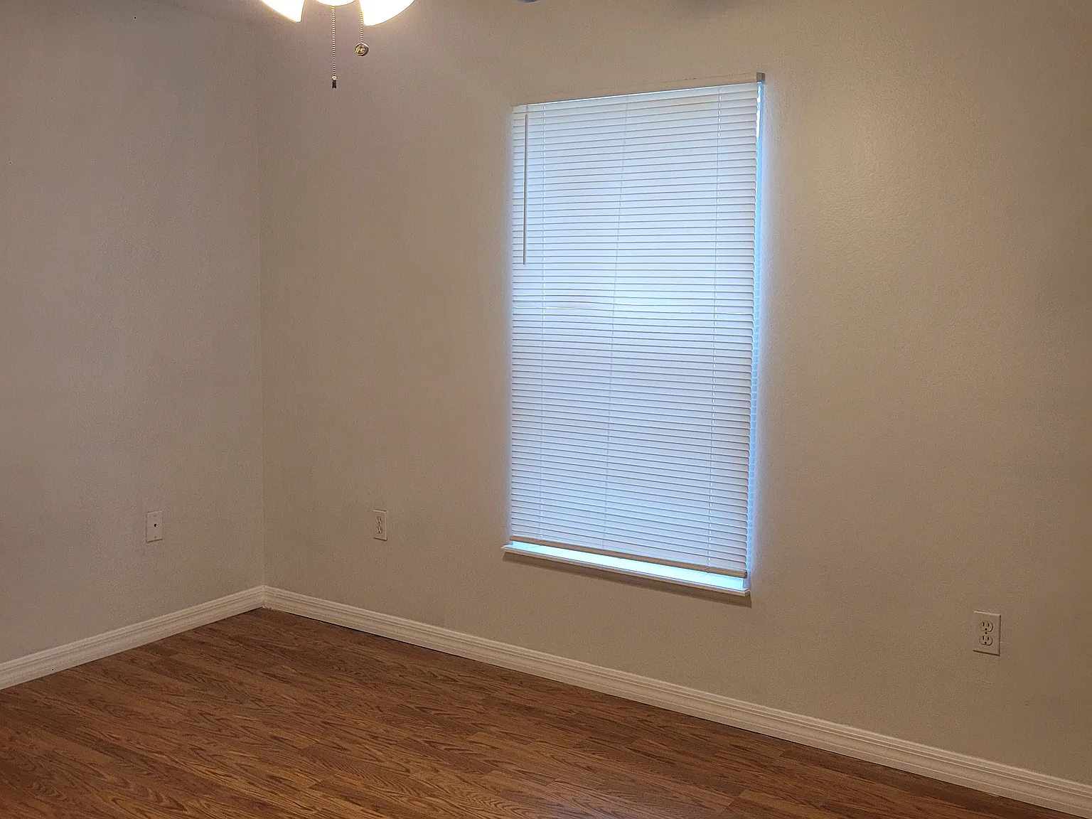 4 bed, 1768 sqft, $850 — Photo 4