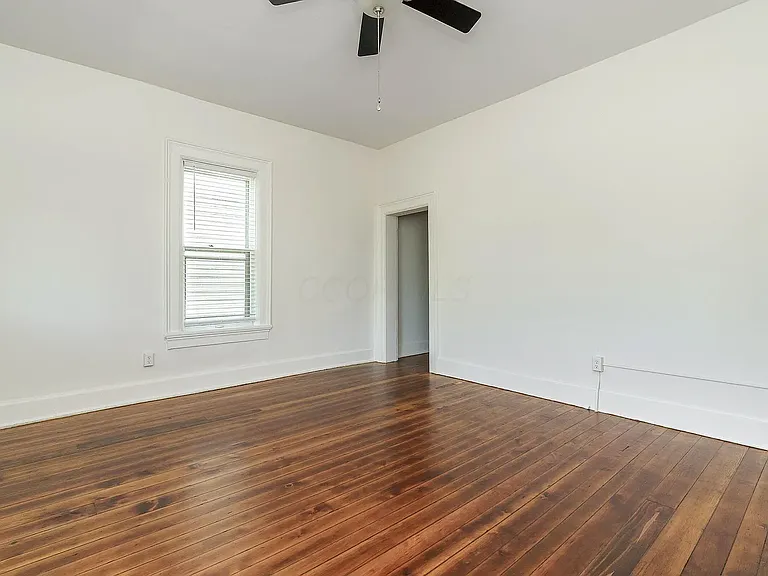 684 Hamlet St — Photo 4