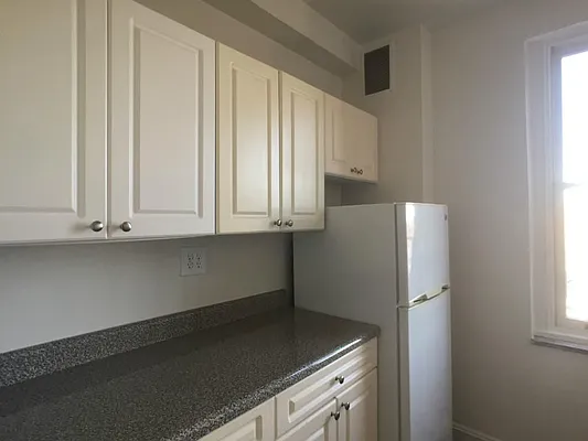 Rented by Sovereign Associates | media 23