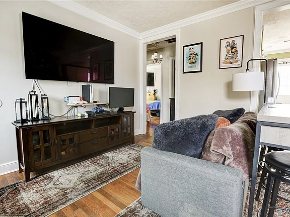 4th image of 5304 Michael Ave