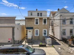 64 Saint Johns Pl, New Rochelle, NY 10801