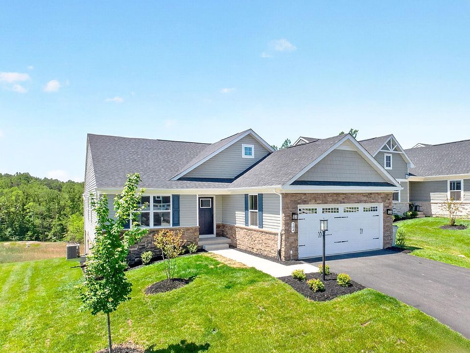 1st image of 104 Gunnison Dr