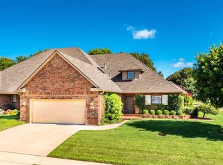 1438 Reveille Dr, Ponca City, OK 74604