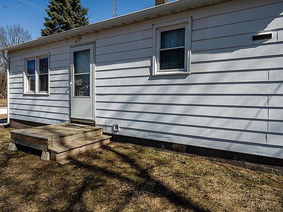 3rd image of 3608 Fieldtree Rd