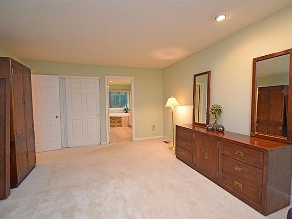2nd image of 6706 Maddux Dr