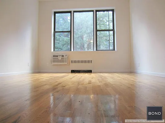 Rented by Bond New York | media 6