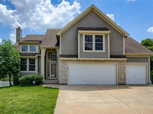 9101 NE 97th St, Kansas City, MO 64157