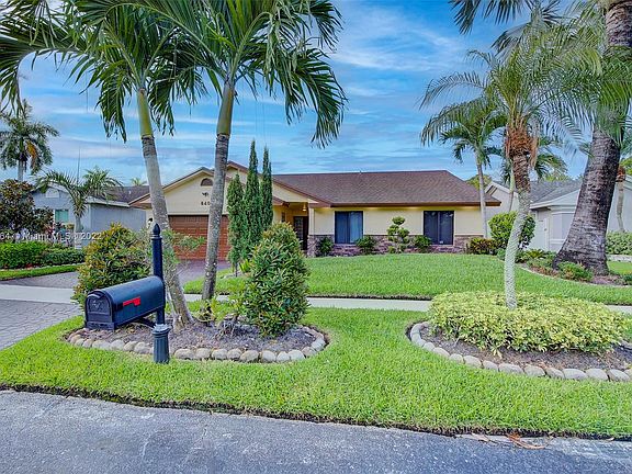 4th image of 8408 NW 34th Mnr