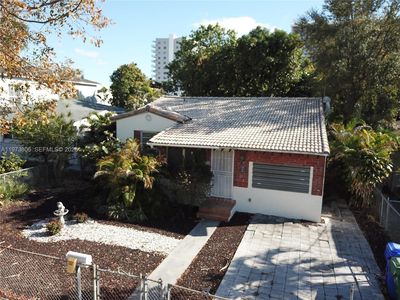 2750 SW 26th St, Miami, FL, 33133