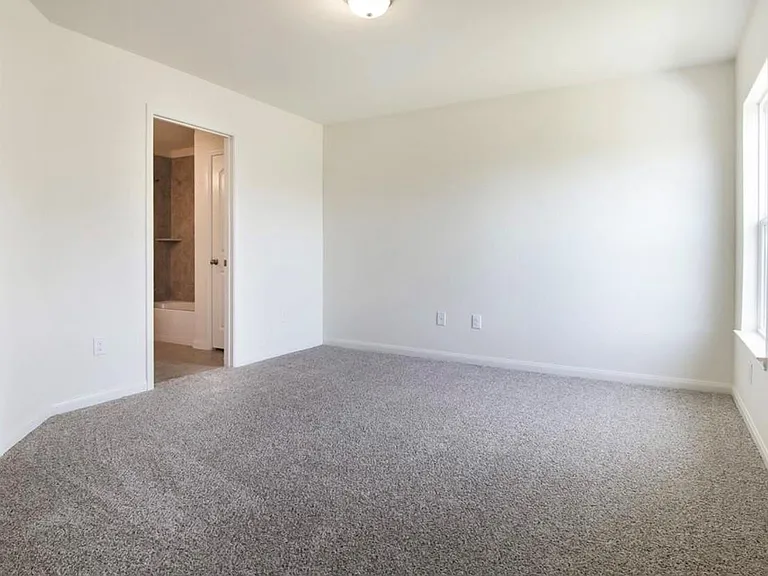 22622 Cloverland Field Dr — Photo 11