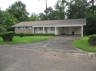 1021 State St, Laurel, MS 39440