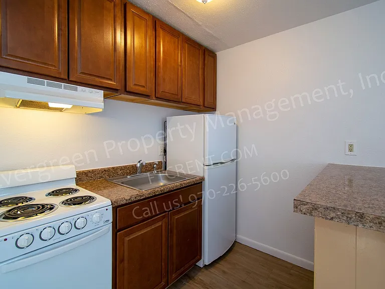 500 W Laporte Ave — Photo 10