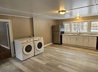 27 Beaver Rd APT 4, Nassau, NY 12123