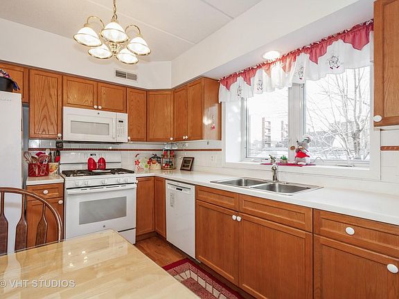 5th image of 501 Alles St APT 201A