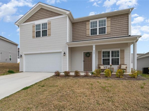 805 Sagemount St, Jamestown, NC 27282