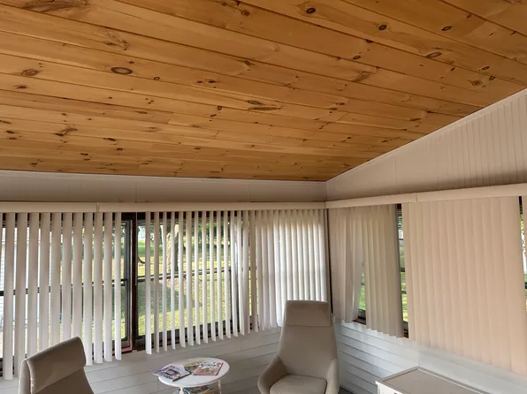 841 E Robinson St #1, North Tonawanda, NY 14120