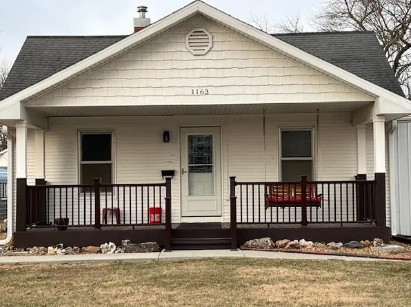 1163 S English Ave, Marshall, MO 65340