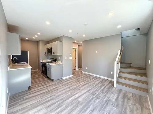 176 Smith Ave Photo 1