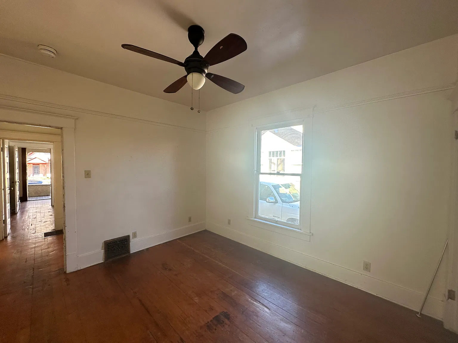 2 bed, 1259 sqft, $1,600 — Photo 4