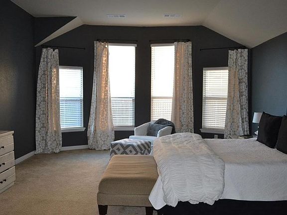 5th image of 1601 Mockingbird Dr