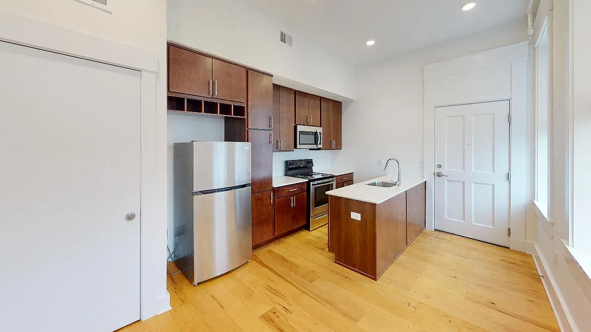 Floor plan 1941 Race St 301