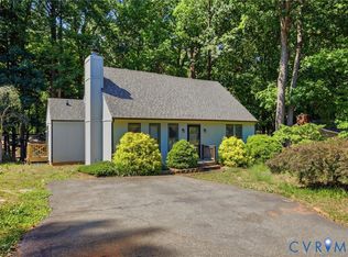 12312 Deerhurst Dr, Midlothian, VA 23113