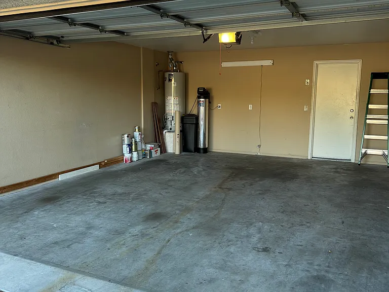 2445 W Running Deer Trl — Photo 45
