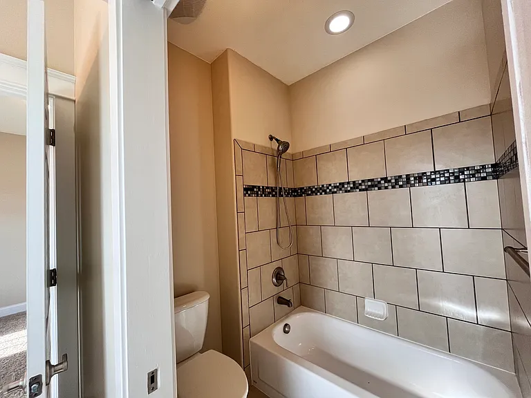 2708 Ironton St — Photo 8