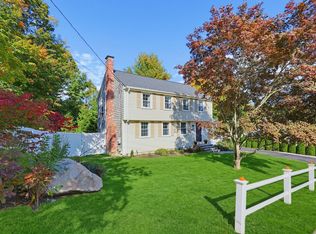 15 Calvin Rd, North Attleboro, MA 02760