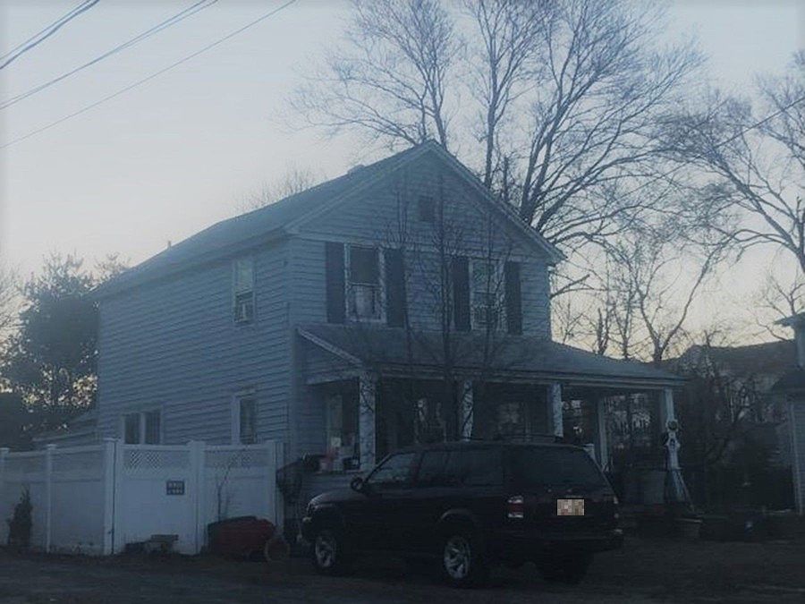 2nd image of 29 Union Ave