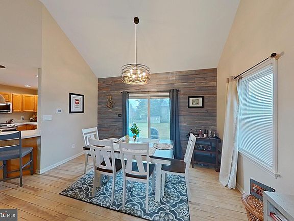 4th image of 44 Duffield Dr