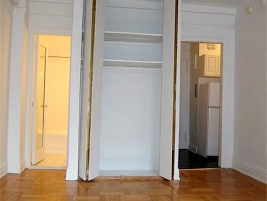 Rented by DSA Realty | media 2
