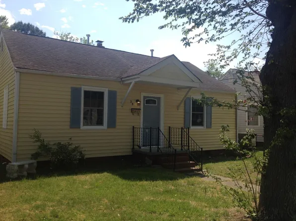 28 W Sunset Rd, Hampton, VA 23669