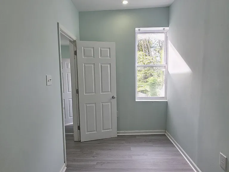 1864 N Uber St — Photo 25