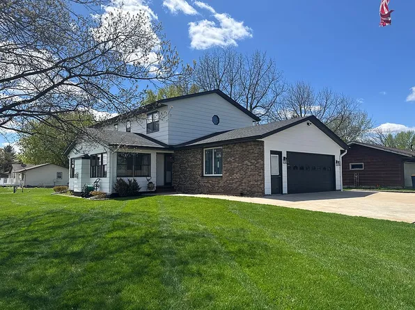 6951 Faricy Ln, Prior Lake, MN 55372